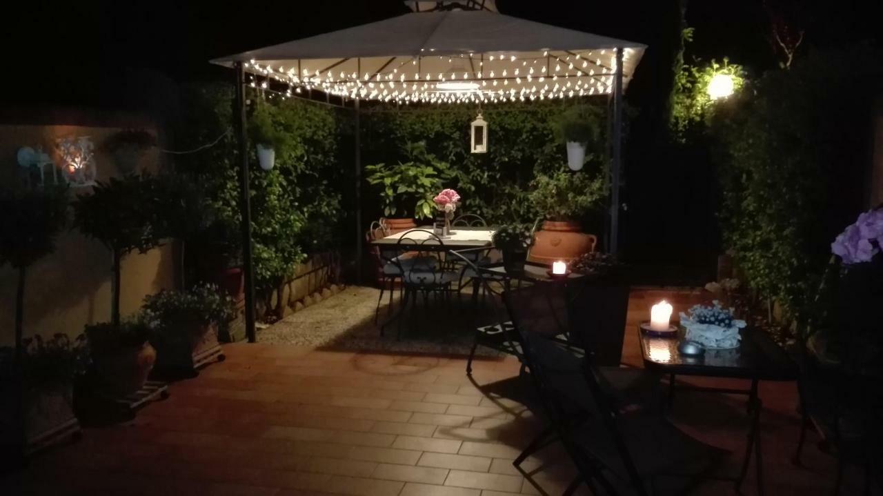 Fiori E Lanterne * Rom